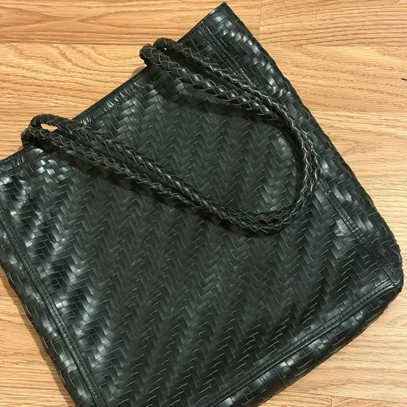 Handmade by artisans Black LEATHER Woven Tote Bag BEMBIEN - Picture 4 of 7